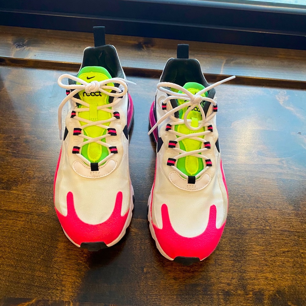 Nike air max reacts